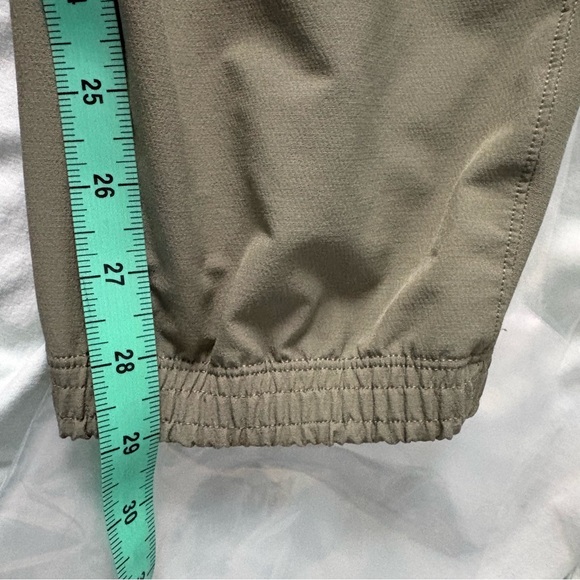 Lululemon Men’s License To Train Joggers Pants Light Green Workout - Picture 13 of 13